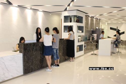 月租399，企業輕松擁有專業商務服務